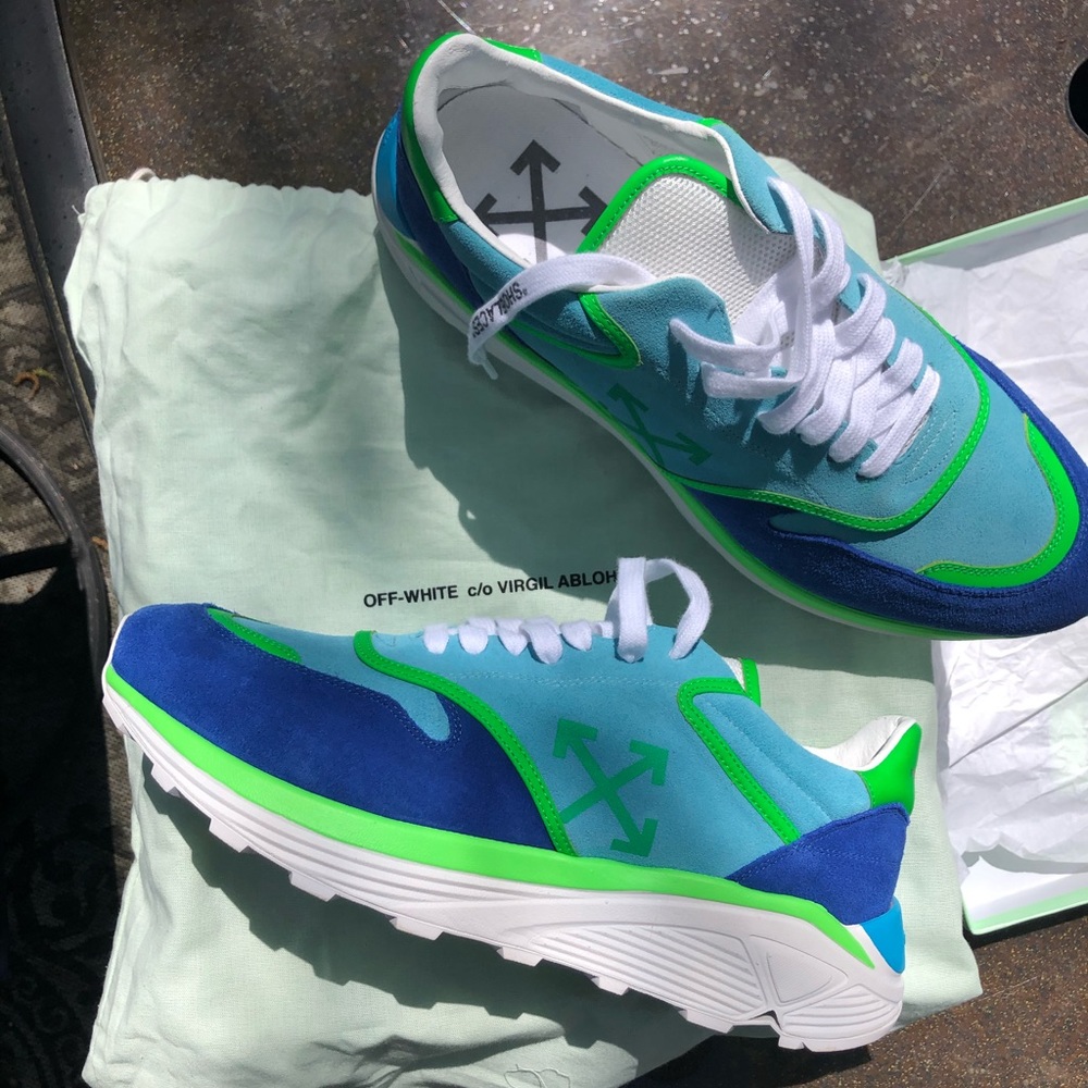 Off-white Sneakers